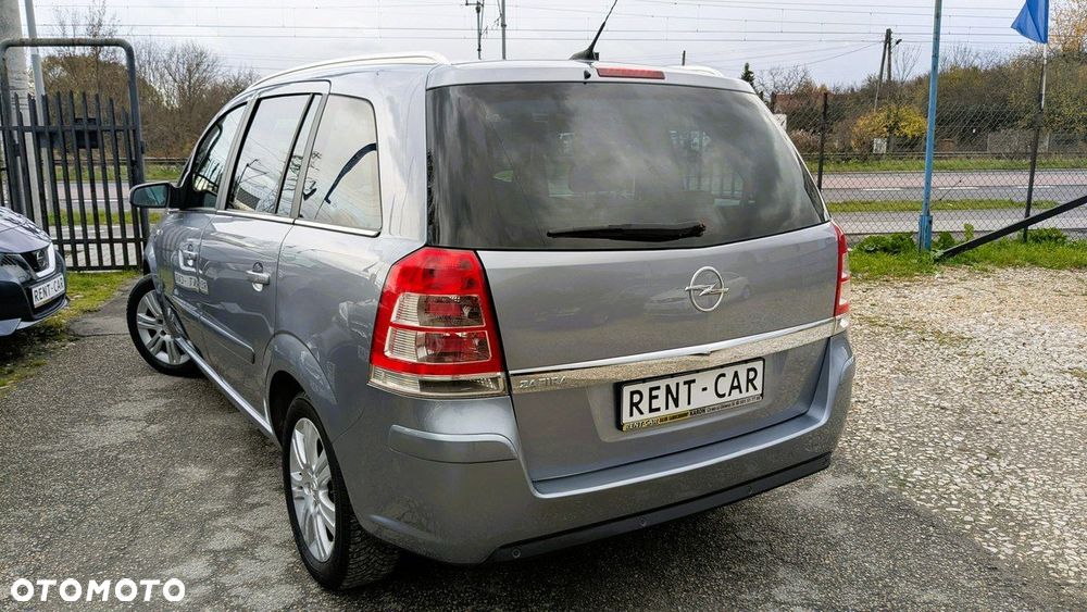 Opel Zafira - 8