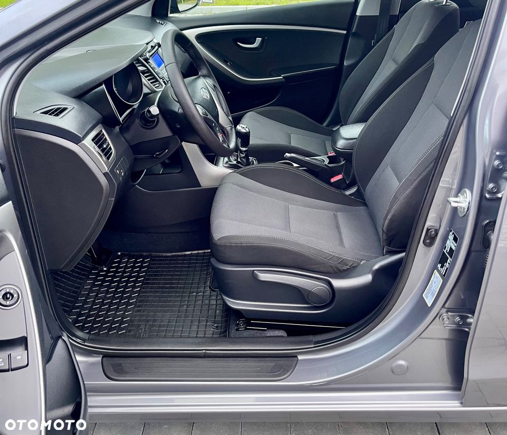 Hyundai i30 1.6 CRDI Trend - 17
