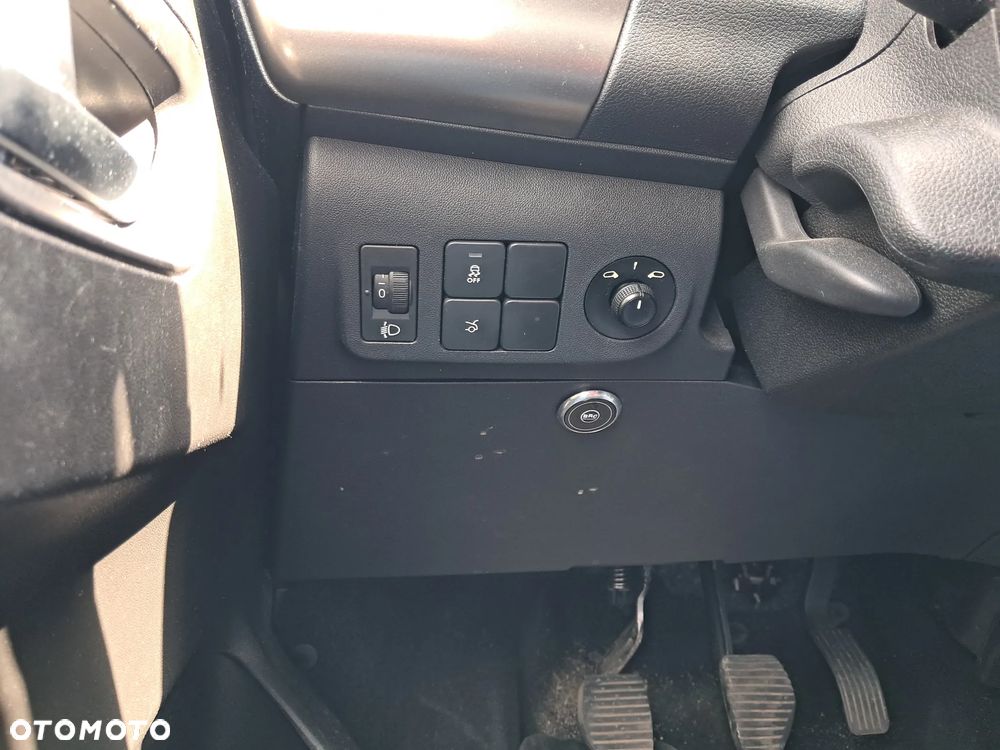 Peugeot 301 1.6 VTi Active - 15