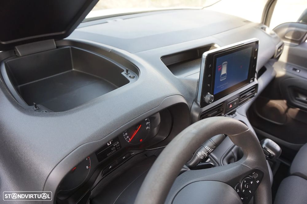 Opel Combo CDTI 102 Enjoy IVA dedutível - 31