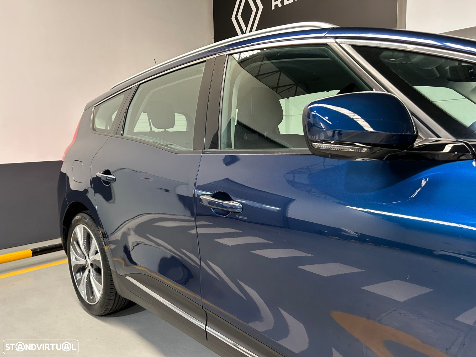 Renault Grand Scénic 1.6 dCi Intens SS - 12
