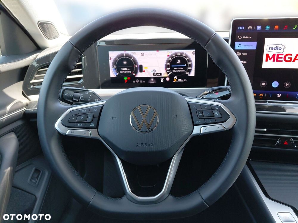 Volkswagen Passat - 19