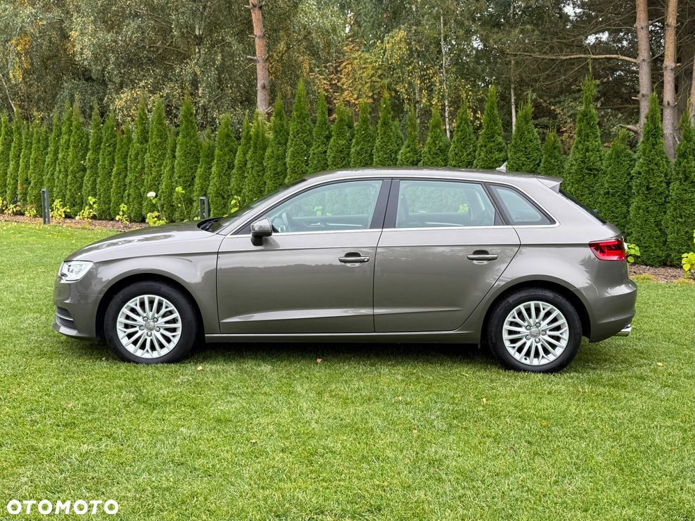 Audi A3 Sportback 1.4 TFSI Ambiente - 10