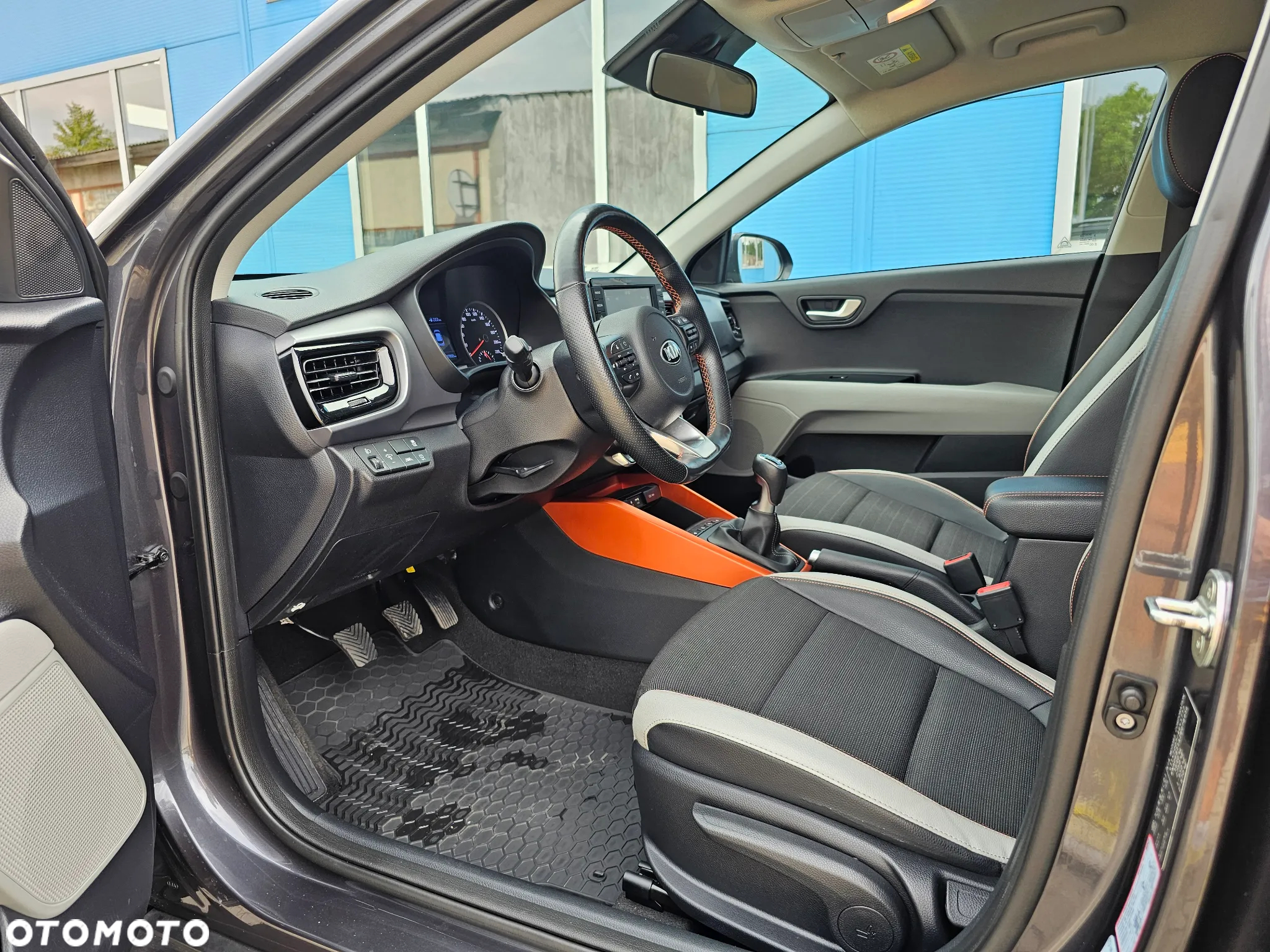 Kia Stonic 1.0 T-GDI 120 Spirit - 10