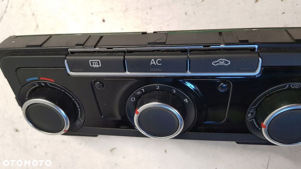 panel klimatyzacji VW Passat B7 - 5