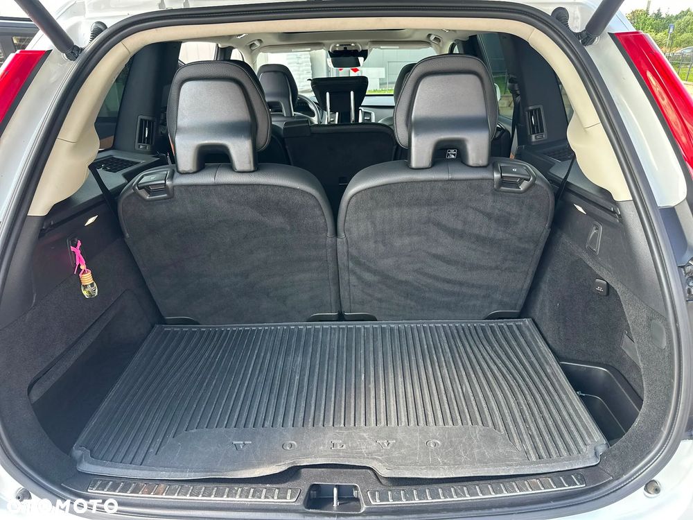 Volvo XC 90 - 24