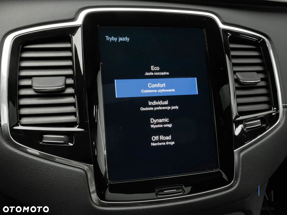 Volvo XC 90 B5 D AWD Ultimate Dark - 25