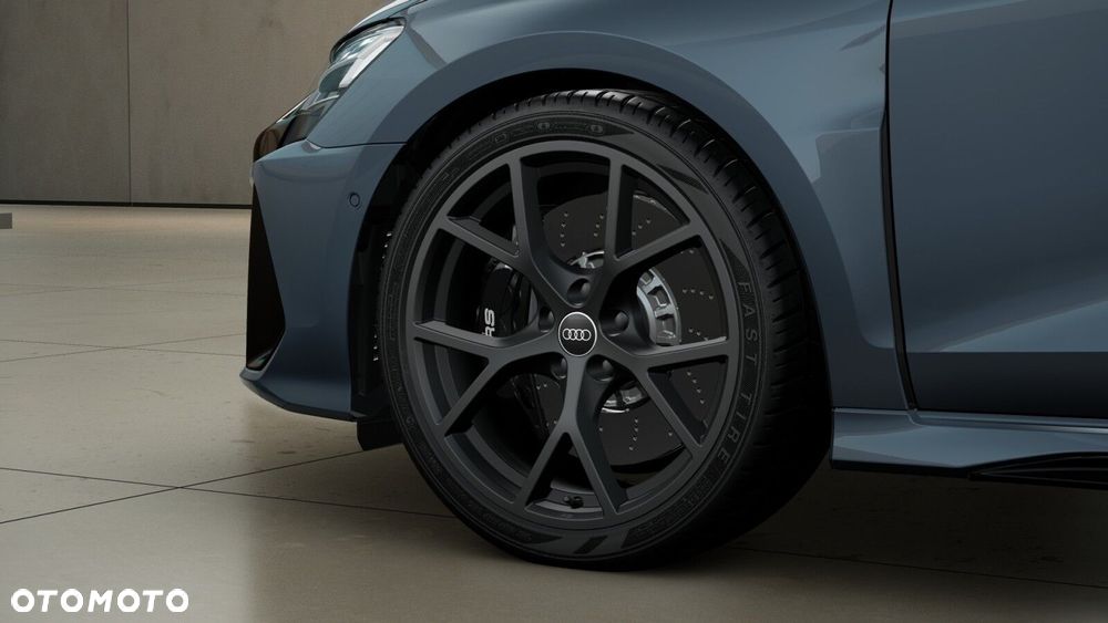 Audi RS3 Limousine - 5