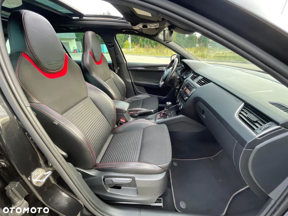 Skoda Octavia 2.0 TDI DSG RS - 14