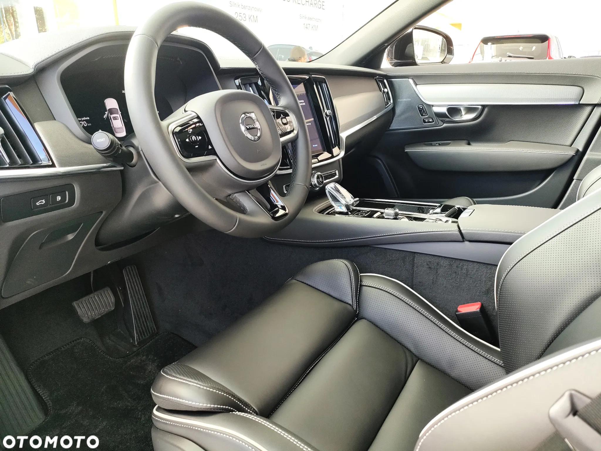 Volvo S90 T8 AWD Plug-In Hybrid Ultimate Dark - 6