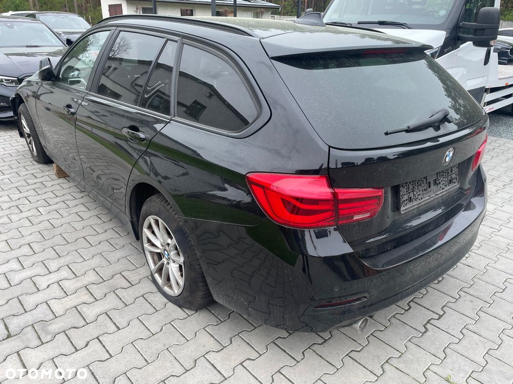 BMW Seria 3 318d Sport Line - 3