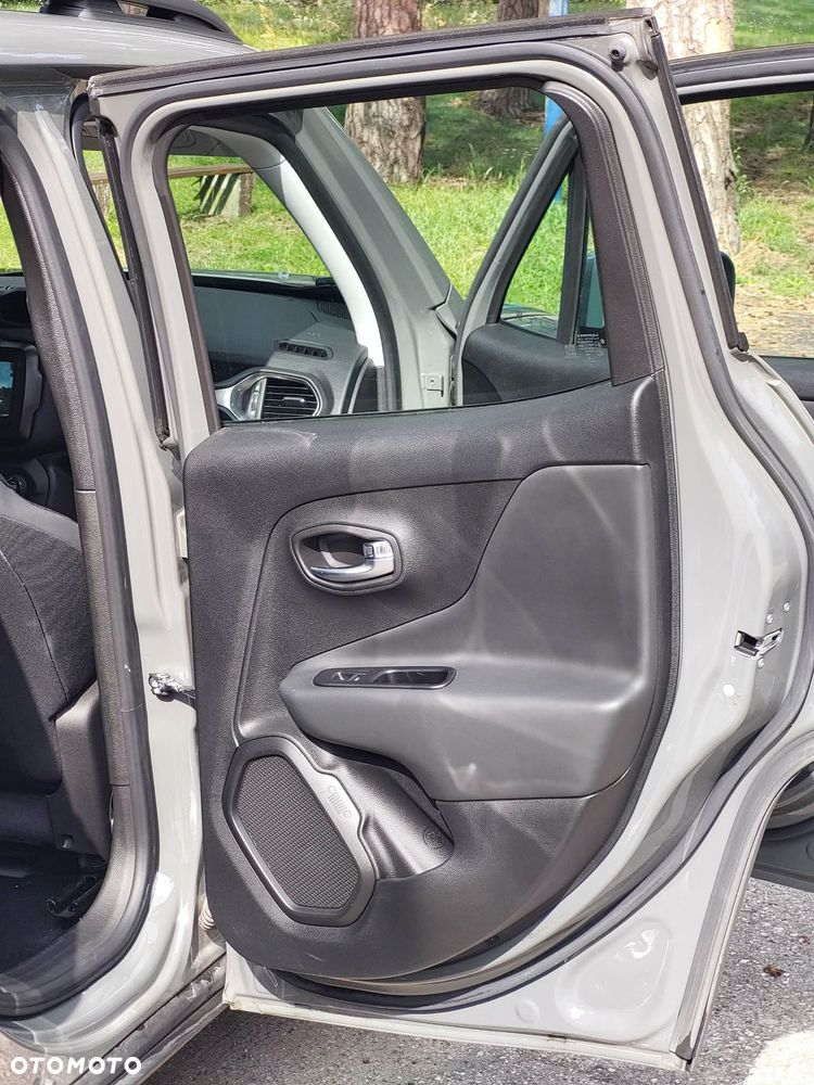 Jeep Renegade 1.0 GSE T3 Turbo Limited FWD S&S - 23