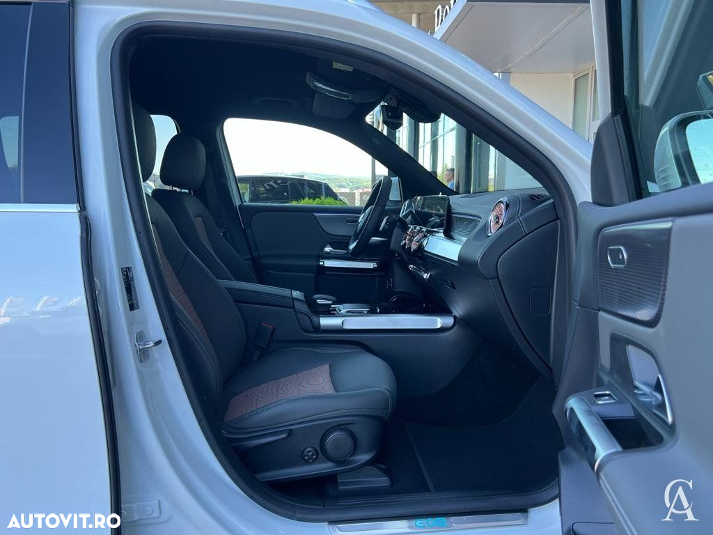 Mercedes-Benz EQB 300 4MATIC - 8