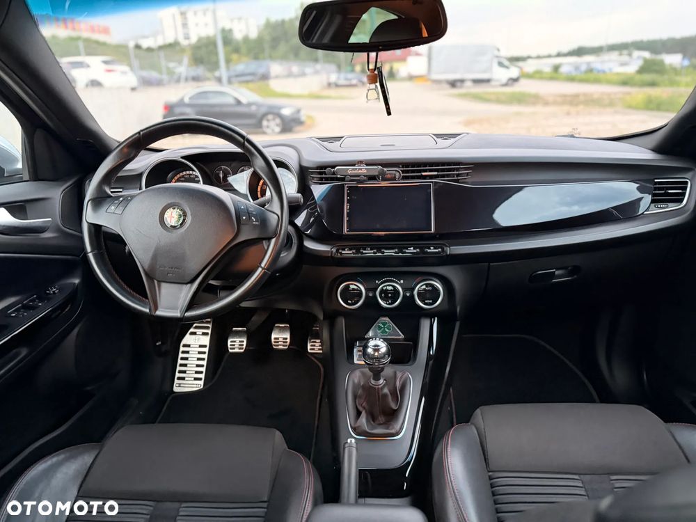 Alfa Romeo Giulietta 1.8 TBi 16V Quadrifoglio Verde - 20