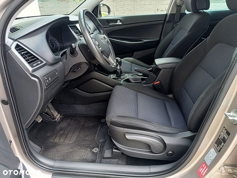 Hyundai Tucson blue 1.6 GDi 2WD Navi - 23