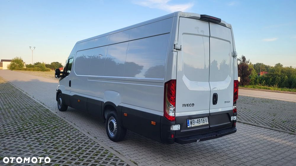 Iveco Daily 35s150 silnik 3.0 L4H2 /  furgon / blaszak / przebieg 83.000/ jeden właściciel krajowy - 7