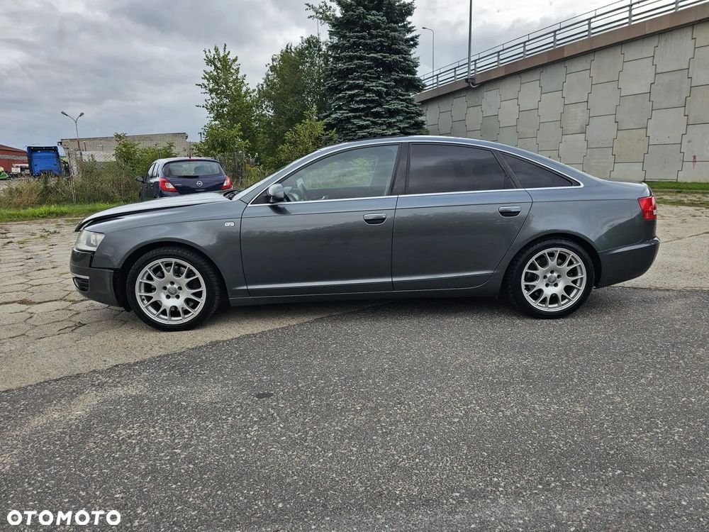 Audi A6 - 4