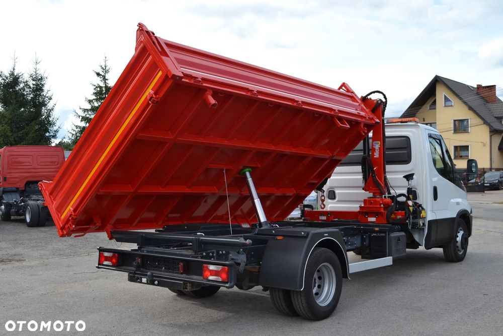 Iveco Daily 72-180 72C18 Nowy żuraw HDS Nowy WYWROT Niski przebieg SUPER STAN 70C18 65C18 Fassi HMF Hiab HYVA HC - 10