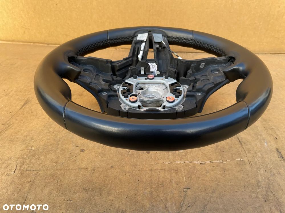 X5 G05 X6 G06 X7 G07 5 G30 G31 7 G11 G12 8 G14 G15 G16 BMW KIEROWNICA SPORTOWA M GRZANA ŁOPATKI - 4
