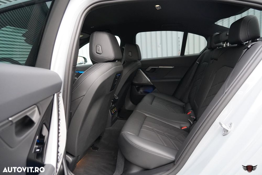 BMW Seria 5 520d xDrive Aut. - 27