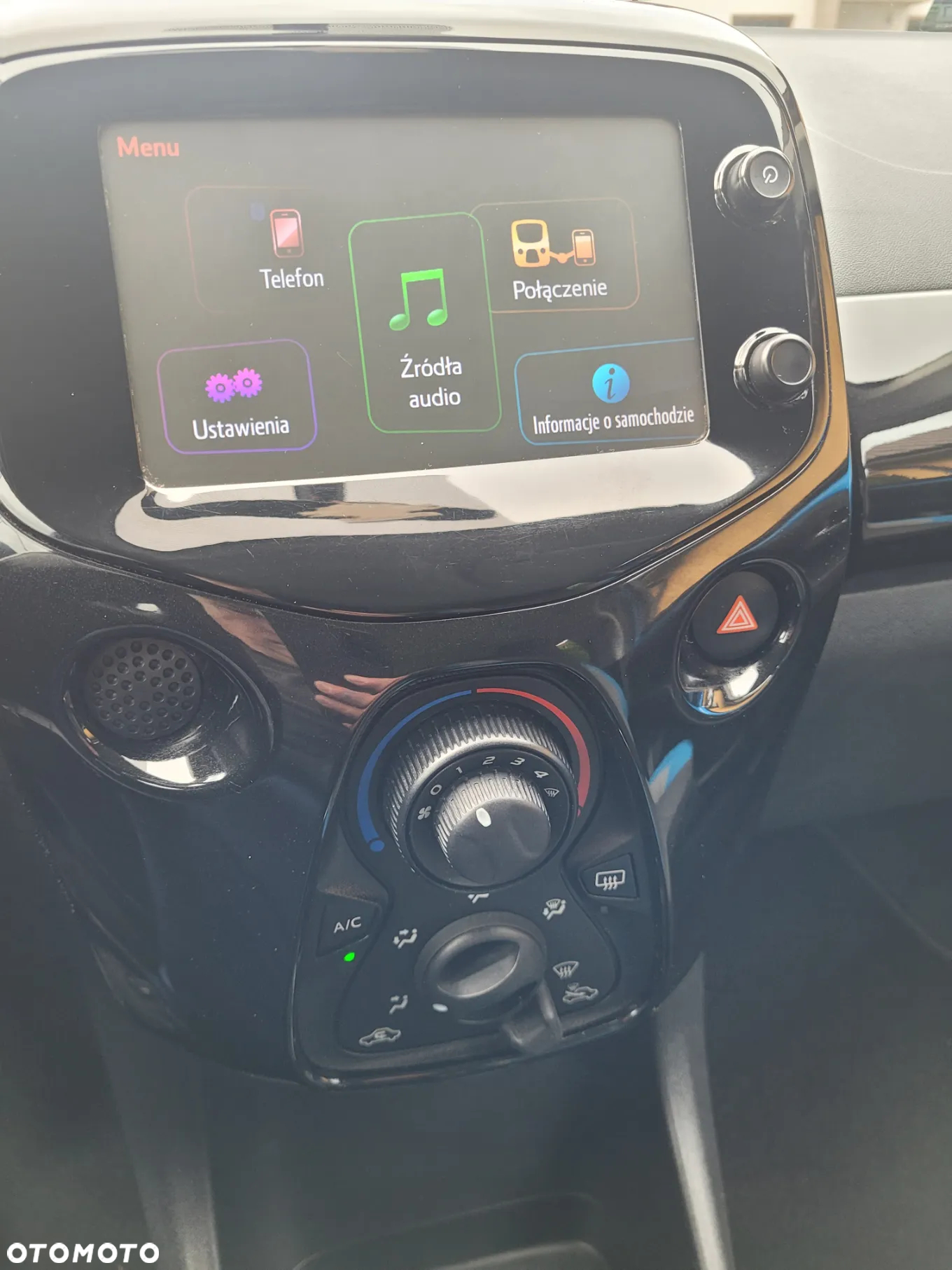 Toyota Aygo x-clusiv - 8