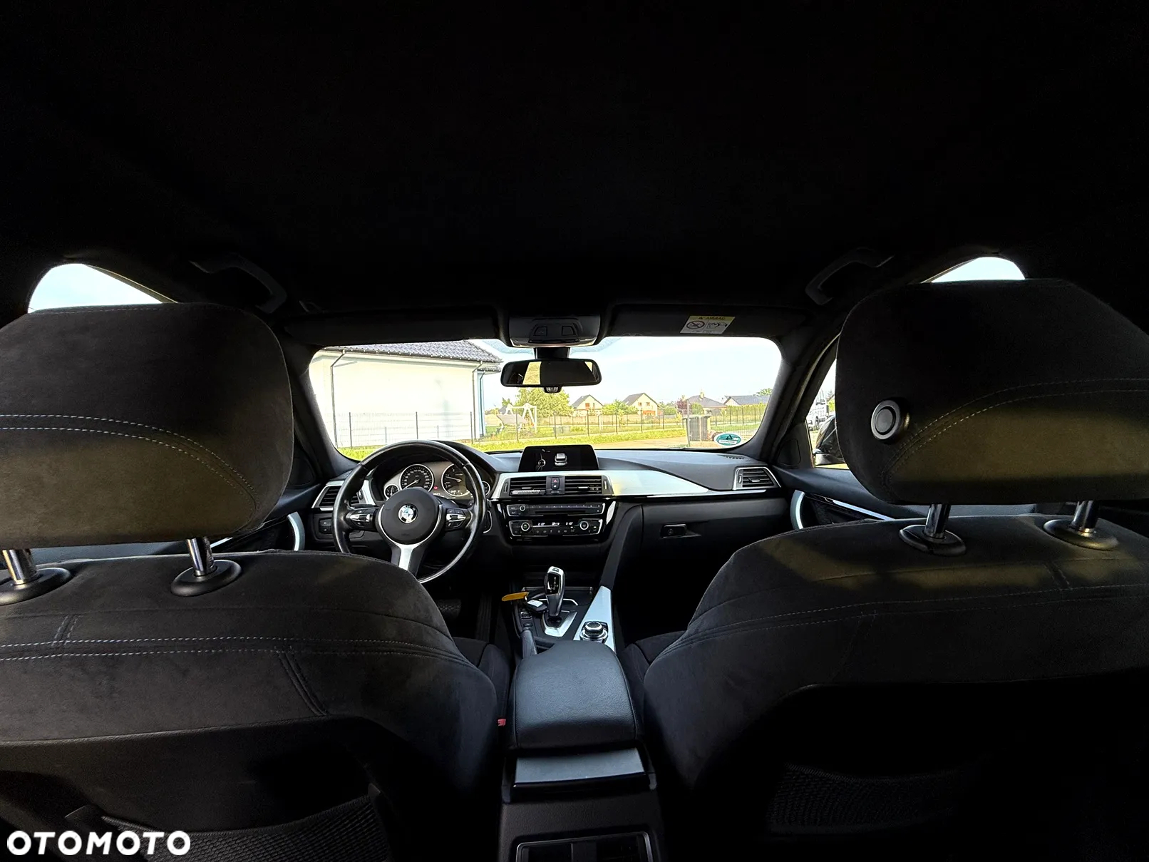 BMW Seria 3 318d M Sport Shadow - 38