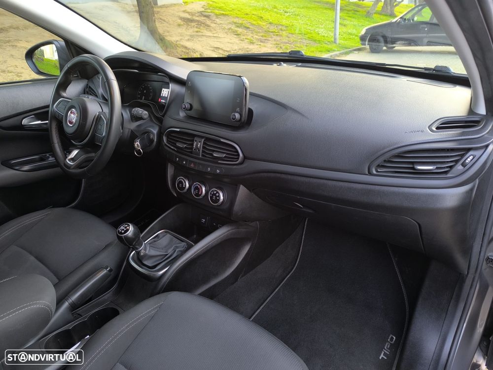 Fiat Tipo Station Wagon 1.0 GSE T3 City Life - 10