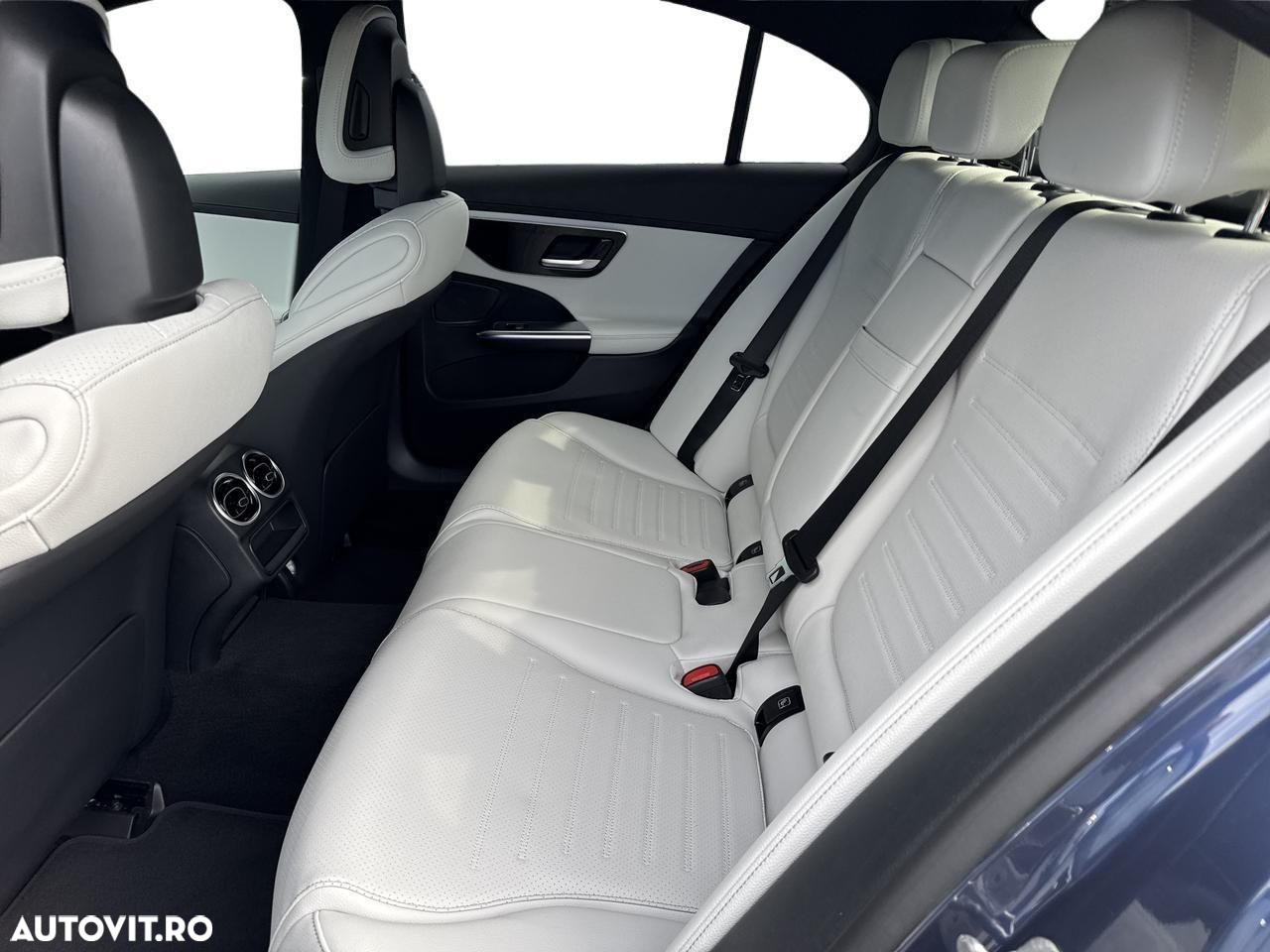 Mercedes-Benz C 300 MHEV 4MATIC - 11