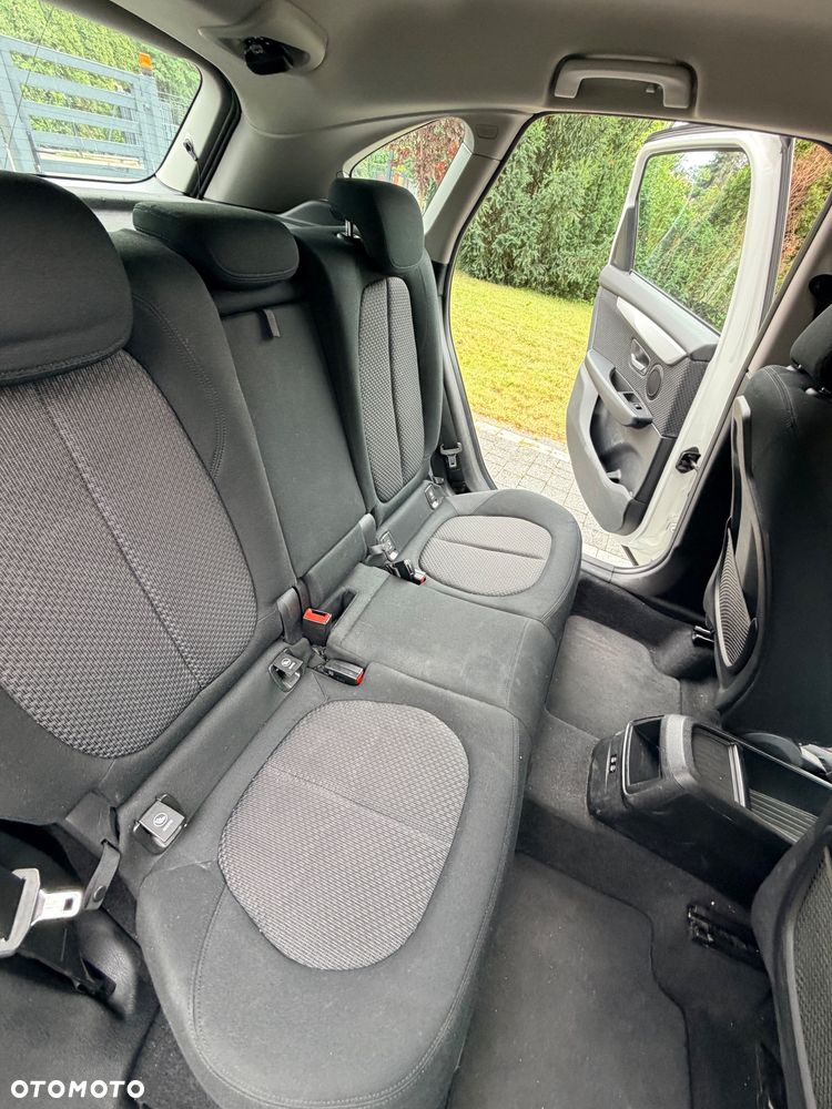 BMW Seria 2 218i GPF - 14