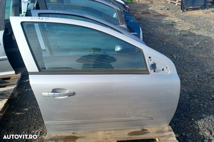 USA FATA DREAPTA Opel Astra H [2004 - 2007] - 2