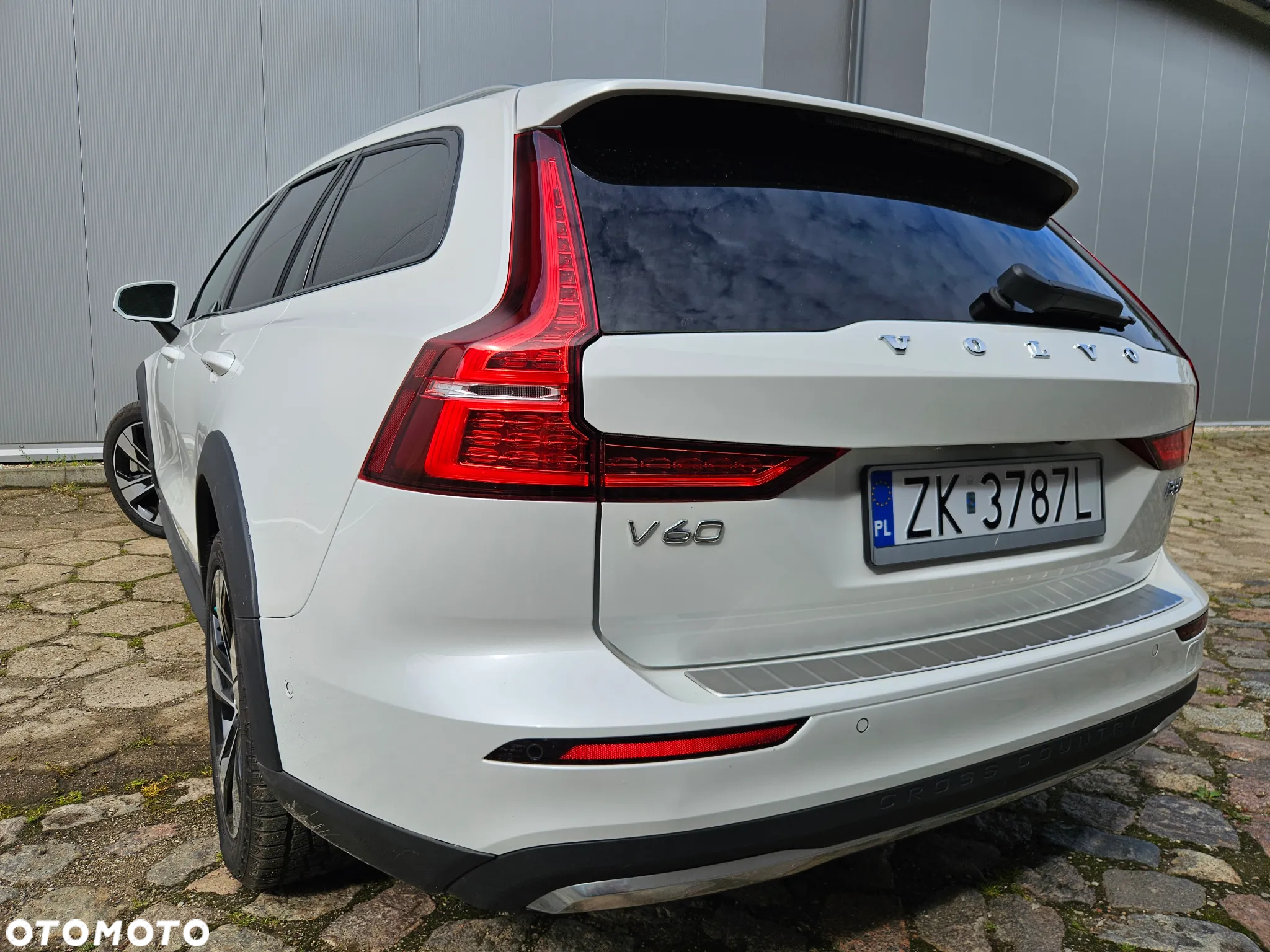 Volvo V60 B5 B AWD Geartronic Momentum - 27