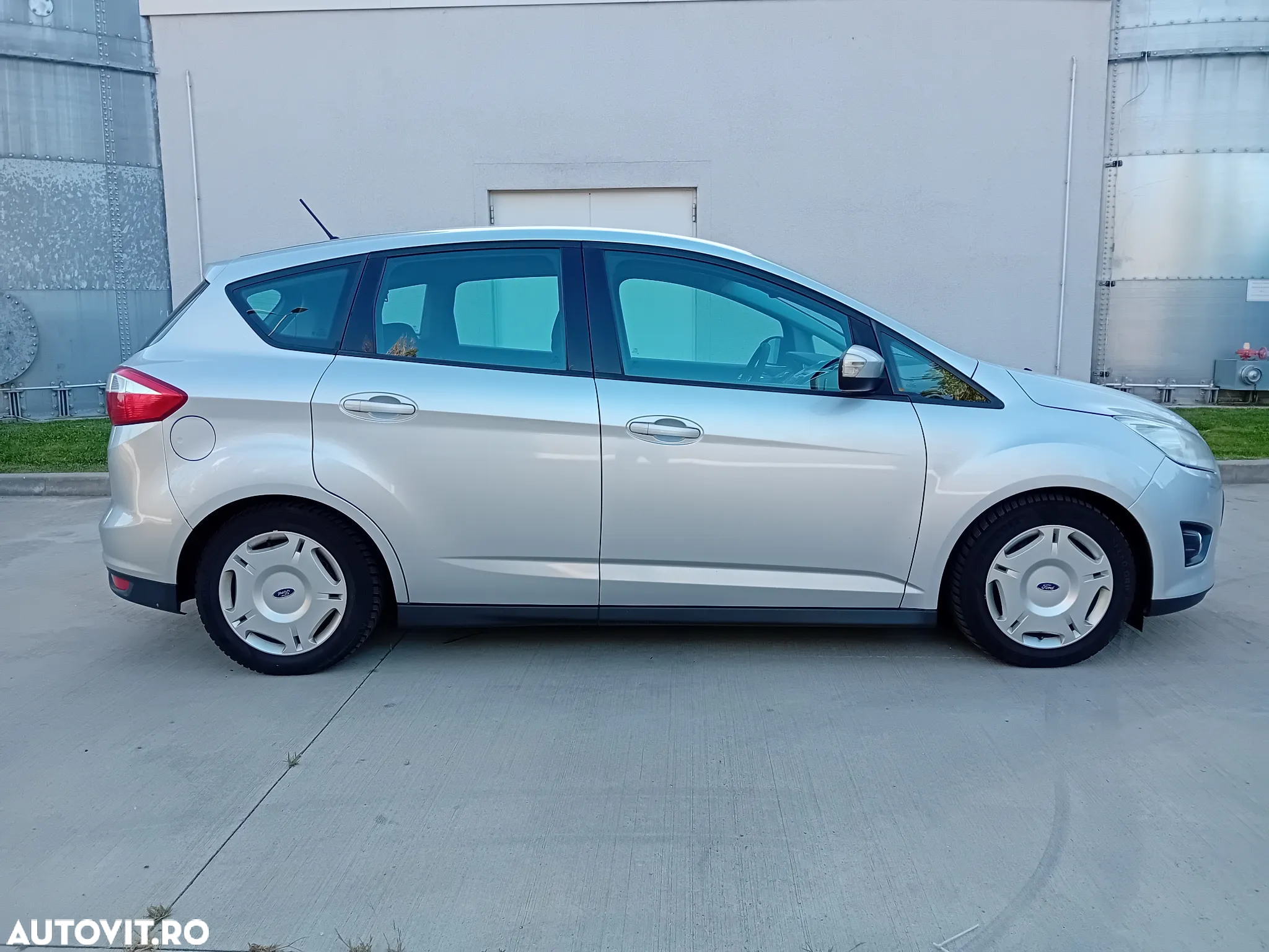 Ford Focus Turnier 1.6 EcoBoost Start-Stopp-System Titanium - 25