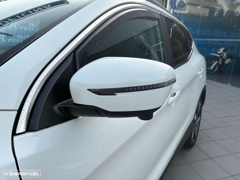 Nissan Qashqai 1.5 dCi N-Connecta - 9
