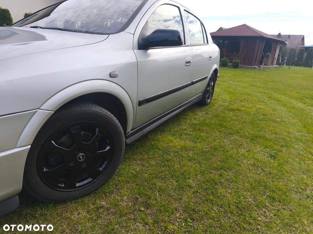 Opel Astra 1.6 NJoy - 2