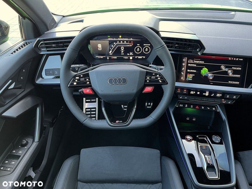 Audi RS3 Limousine - 17
