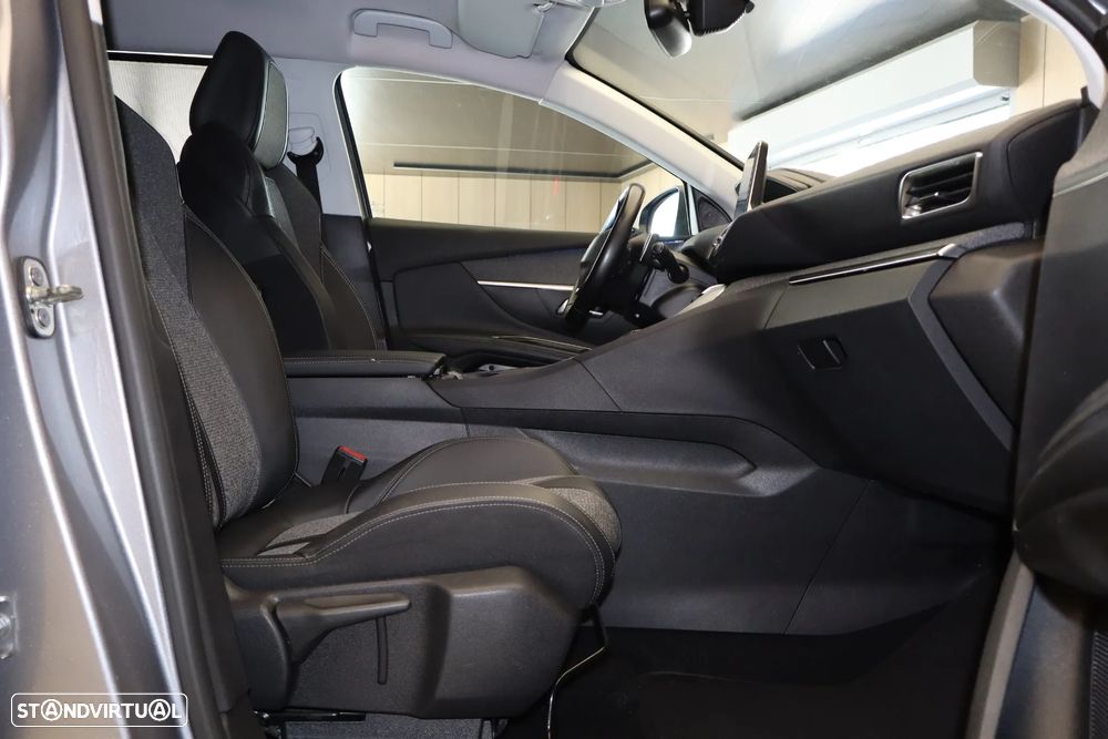 Peugeot 5008 BlueHDI 130 EAT8 Allure - 16