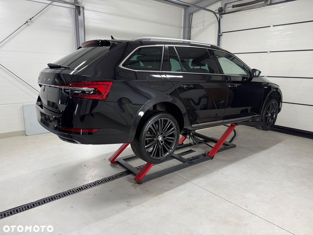 Skoda Superb 2.0 TDI SCR L&K DSG - 34