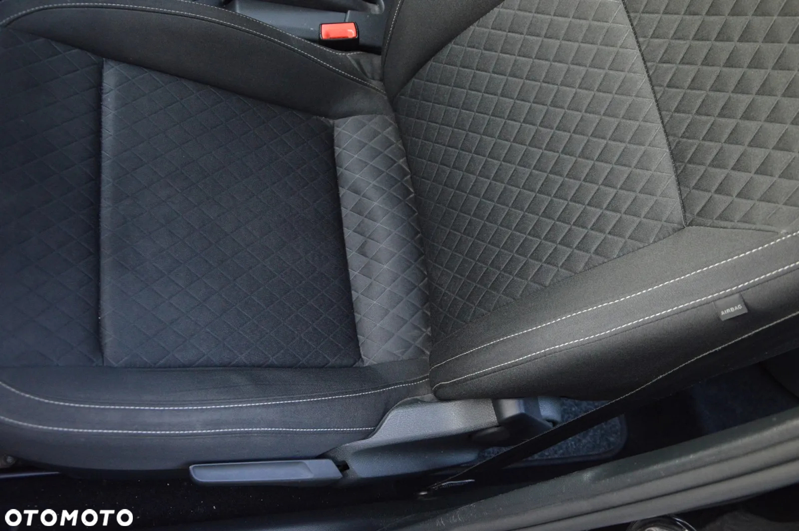Skoda RAPID 1.2 TSI Edition - 25