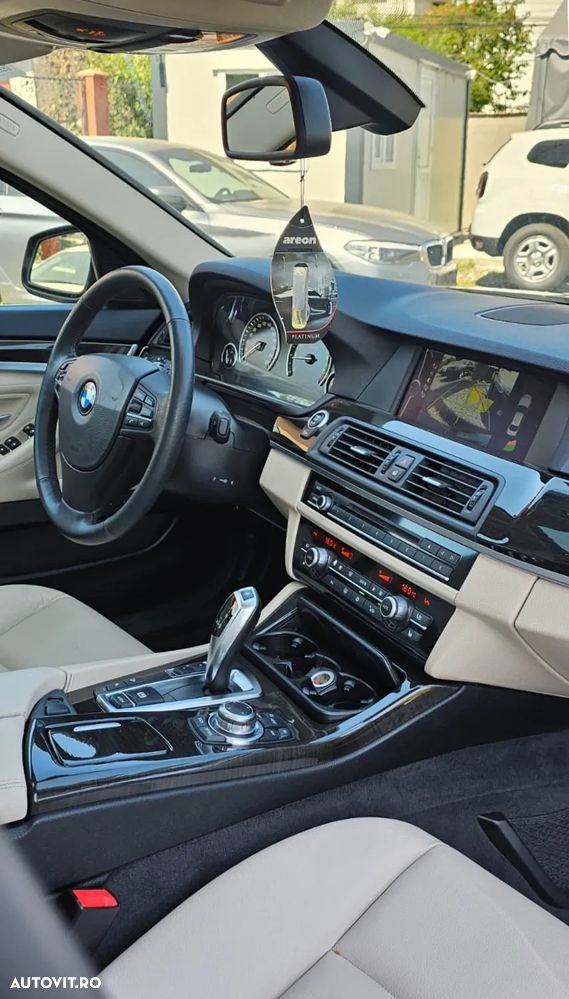 BMW Seria 5 528i xDrive AT - 11