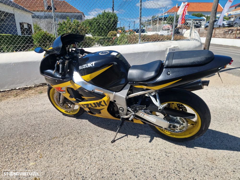 Suzuki GSX-R 600  Possível Financiamento - 9