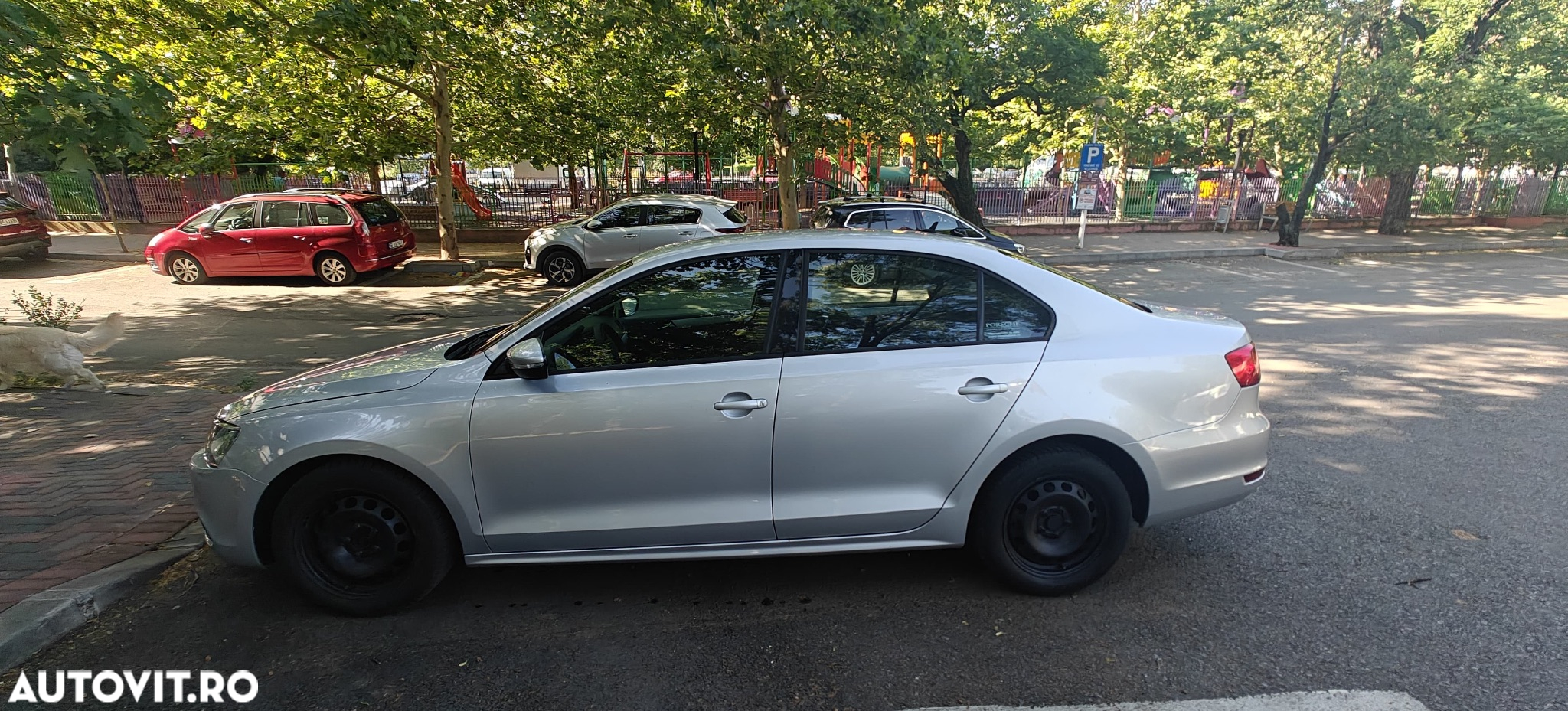 Volkswagen Jetta 1.6 TDI DPF Trendline - 10