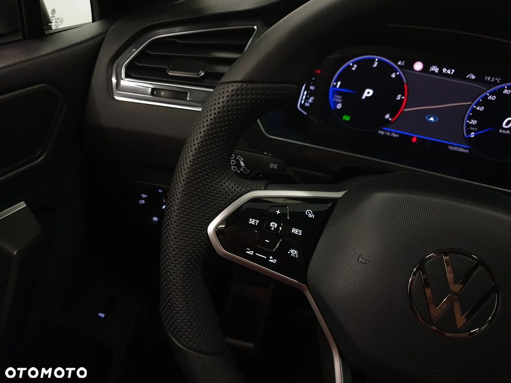 Volkswagen Tiguan 2.0 TDI SCR 4MotION DSG R-Line - 10