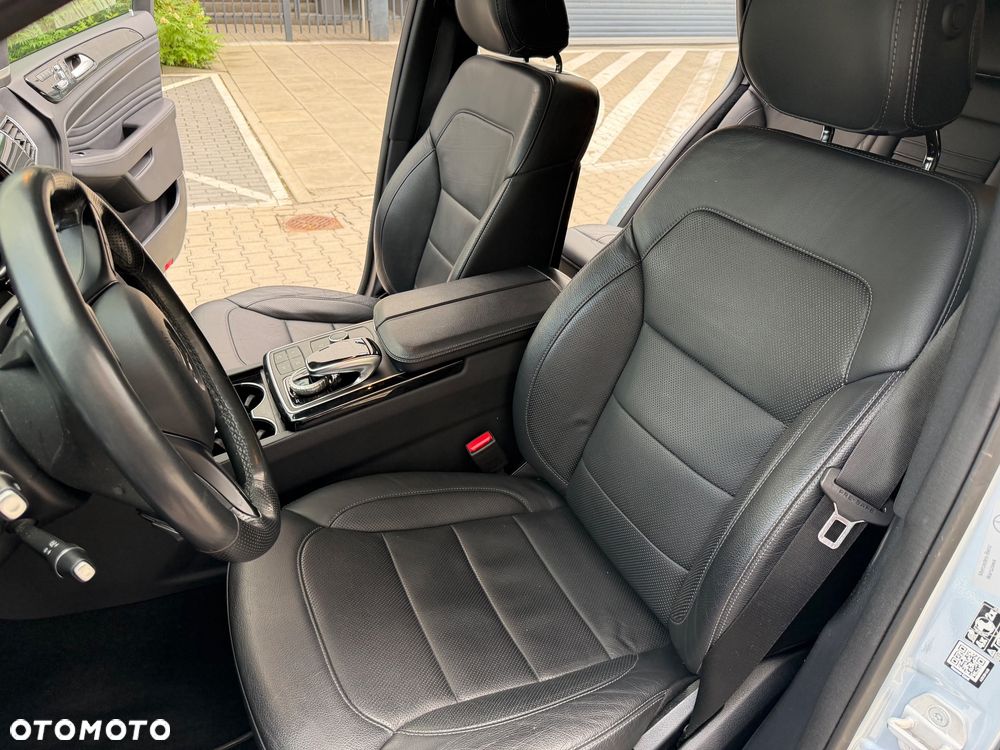 Mercedes-Benz GLE 350 d 4Matic 9G-TRONIC AMG Line - 32