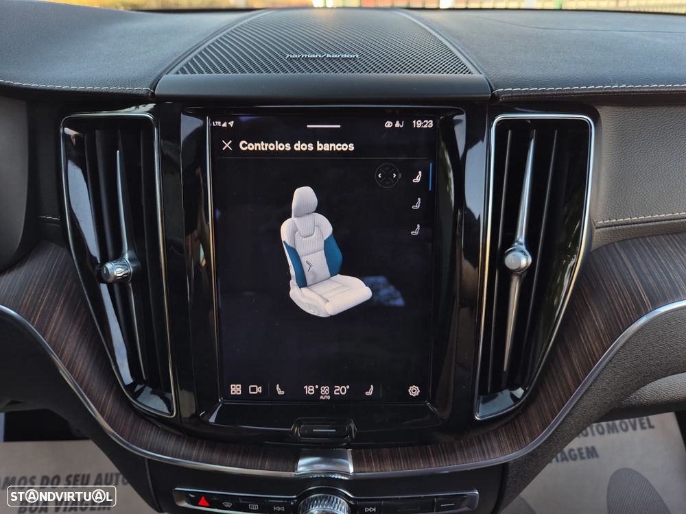 Volvo XC 60 2.0 T8 PHEV Inscription AWD - 42
