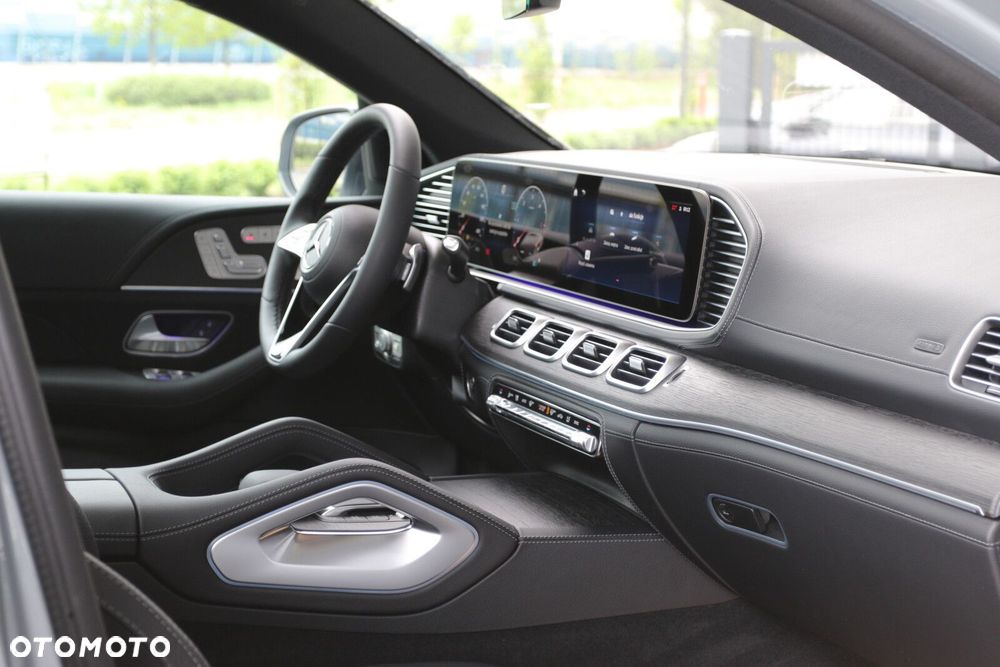 Mercedes-Benz GLE - 19