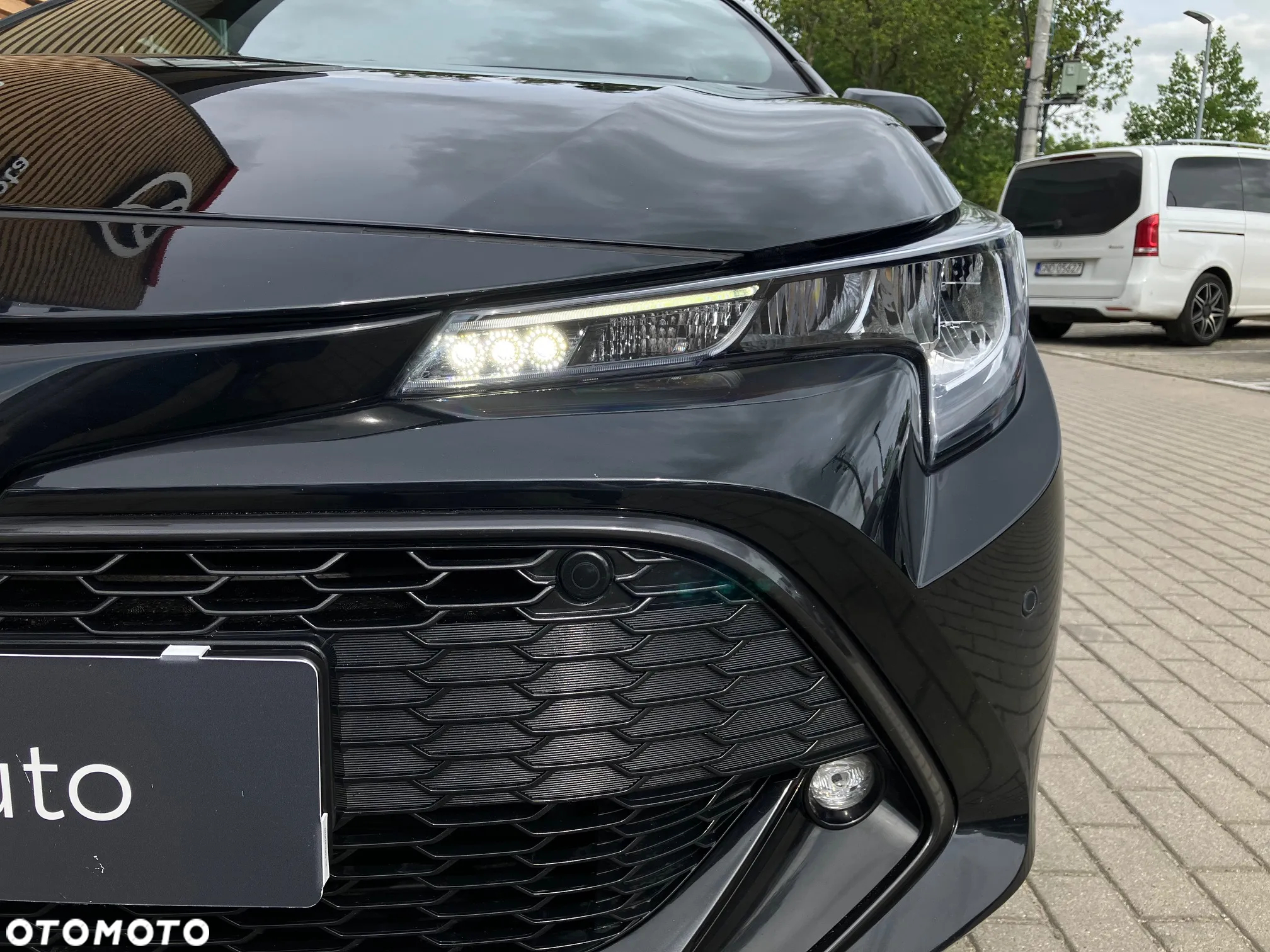 Toyota Corolla 1.8 Hybrid Comfort - 16