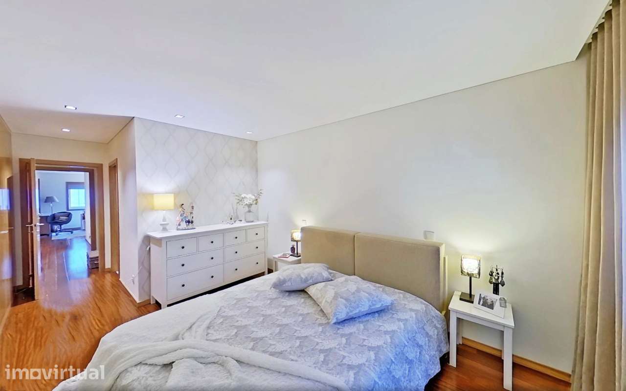 T2 com Duas Suites | Varanda - Grande imagem: 5/25