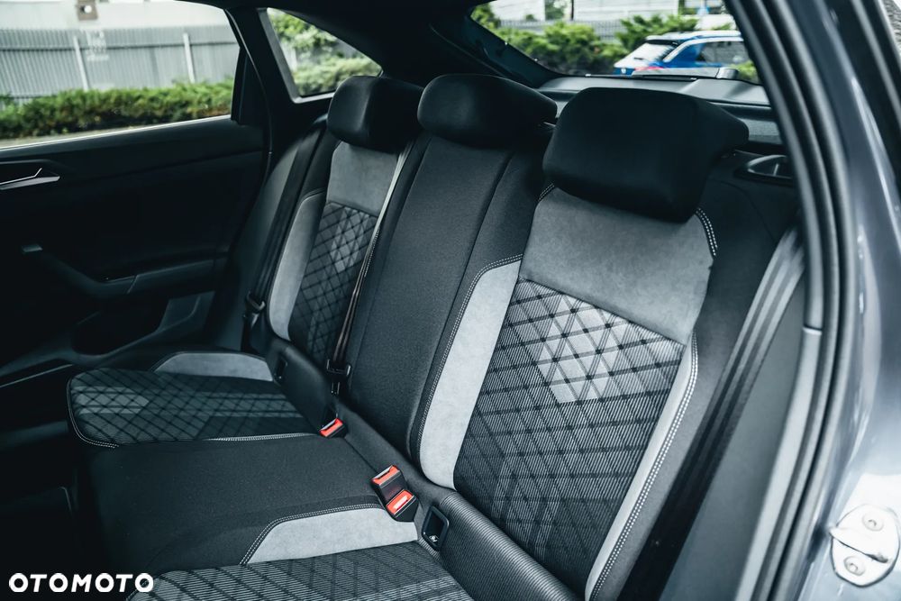 Volkswagen Taigo 1.5 TSI ACT R-Line Plus DSG - 22