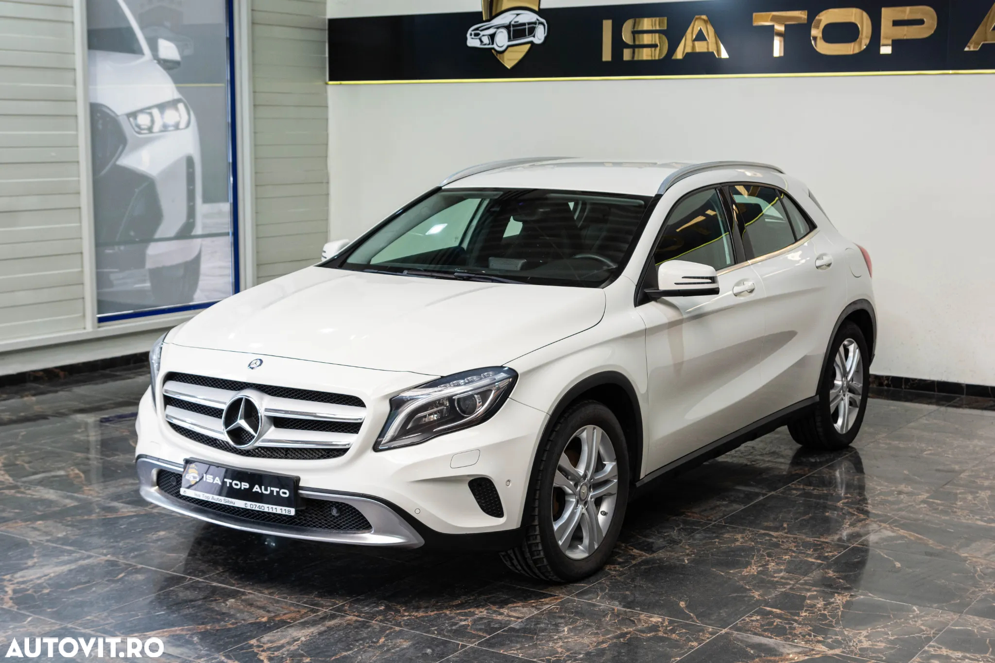 Mercedes-Benz GLA 200 d 7G-DCT Urban - 10