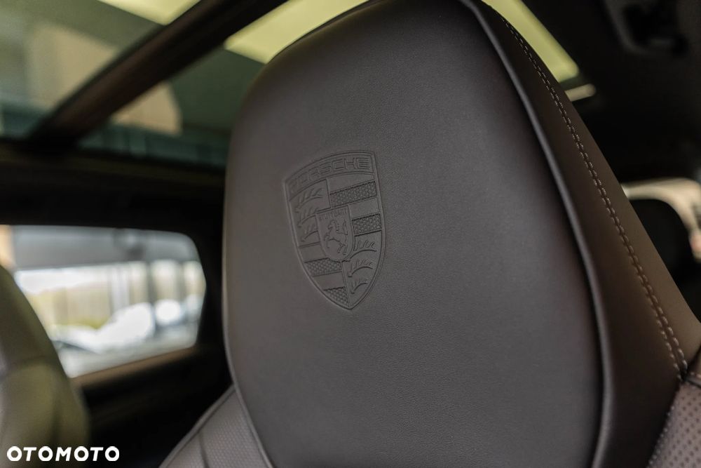 Porsche Cayenne E-Hybrid PHEV Black Edition - 31